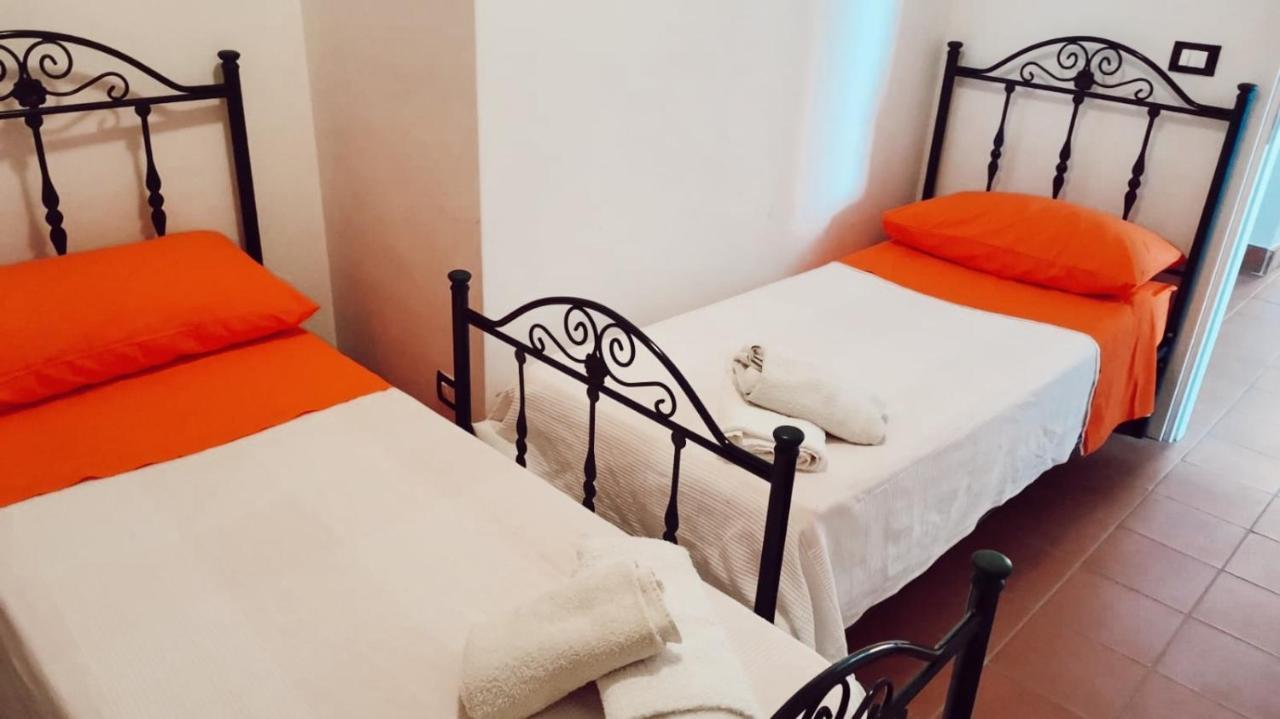 Casa Vacanza "La Piazzetta" 马尔扎梅米 外观 照片